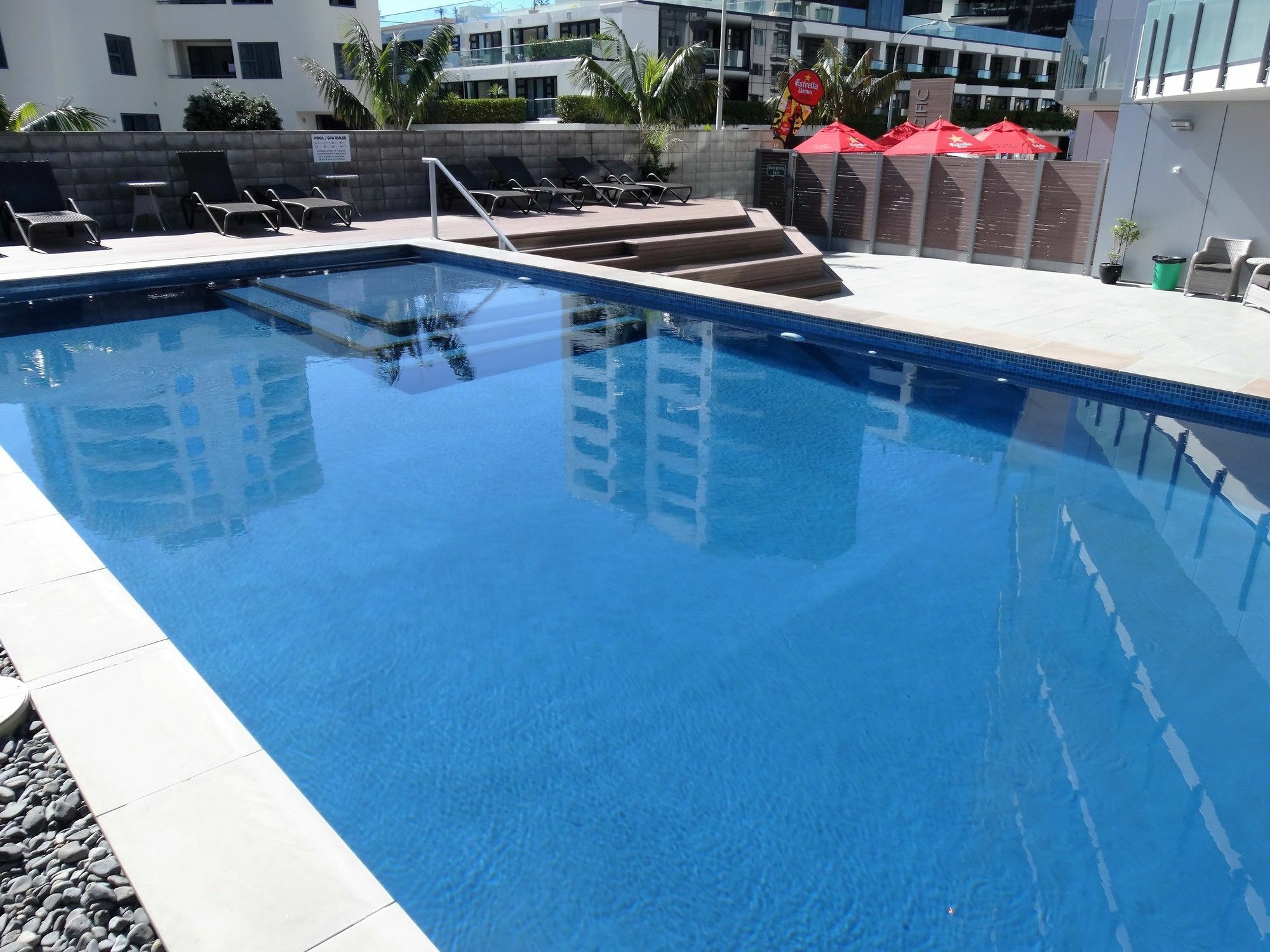 The Pacific Apartments Mount Maunganui Eksteriør billede